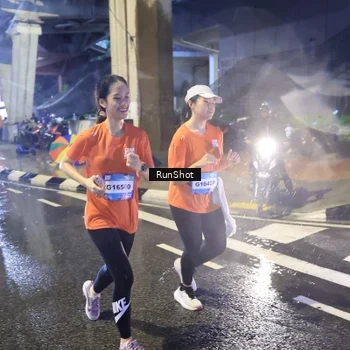 Runner Photo 7925110