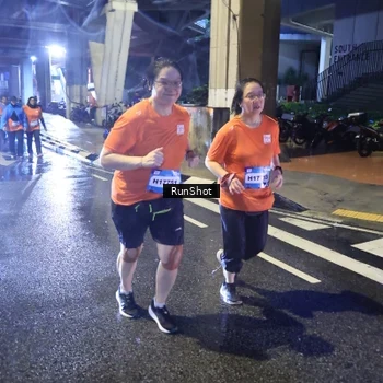Runner Photo 7925117
