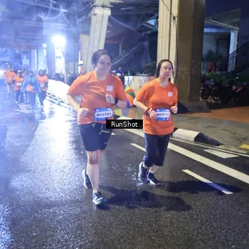 Runner Photo 7925118