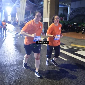 Runner Photo 7925119