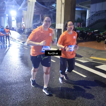 Runner Photo 7925132