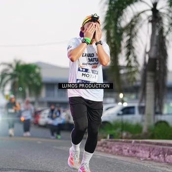 Runner Photo 7925141