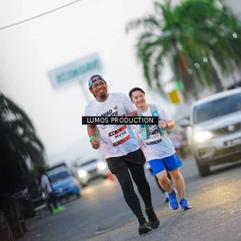 Runner Photo 7925164