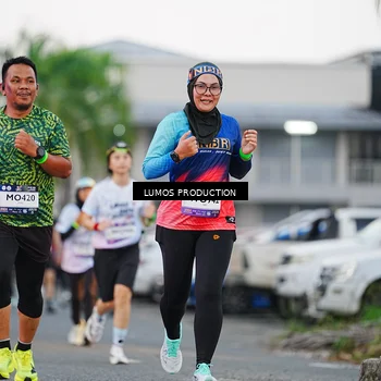 Runner Photo 7925182