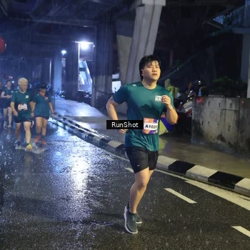 Runner Photo 7925189