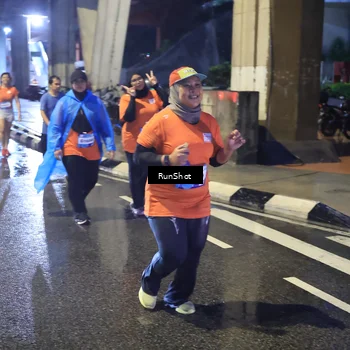Runner Photo 7925192