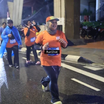 Runner Photo 7925195