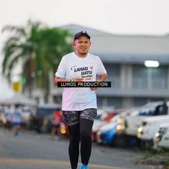 Runner Photo 7925199