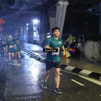Runner Photo 7925224