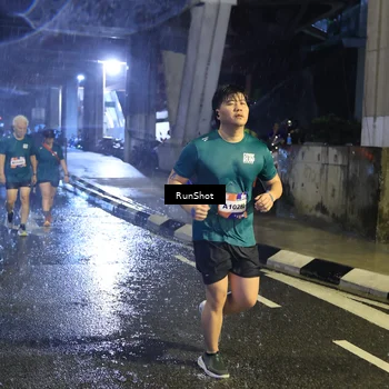 Runner Photo 7925243