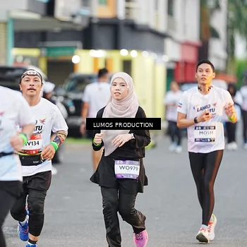 Runner Photo 7925245