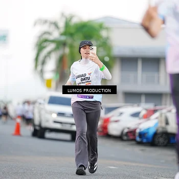 Runner Photo 7925257