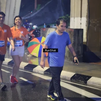 Runner Photo 7925265