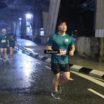 Runner Photo 7925279
