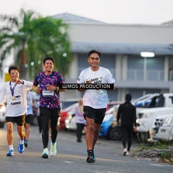 Runner Photo 7925280