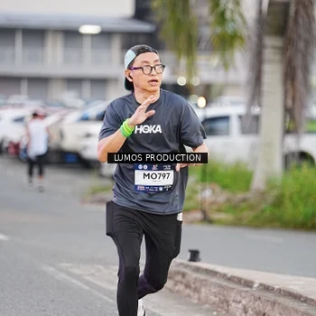 Runner Photo 7925286