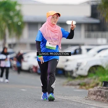 Runner Photo 7925291