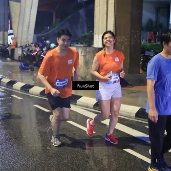 Runner Photo 7925304
