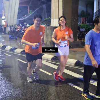 Runner Photo 7925305