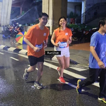 Runner Photo 7925312