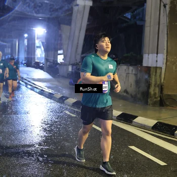 Runner Photo 7925321