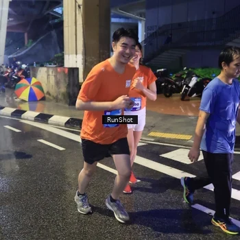 Runner Photo 7925324