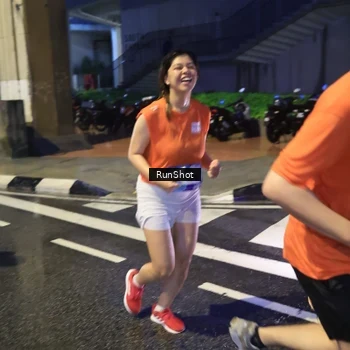 Runner Photo 7925334