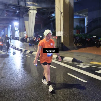 Runner Photo 7925345
