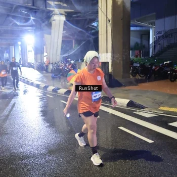 Runner Photo 7925347