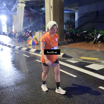 Runner Photo 7925356