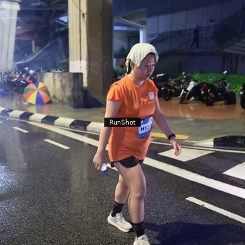Runner Photo 7925365