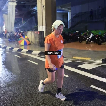 Runner Photo 7925367