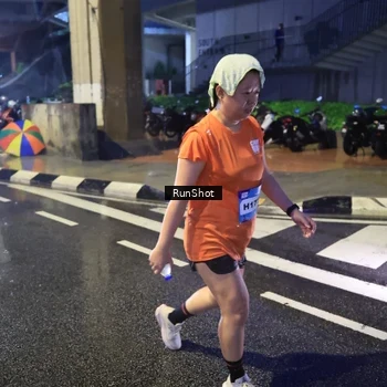 Runner Photo 7925373