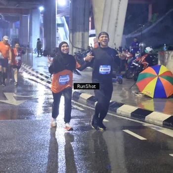 Runner Photo 7925381