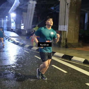 Runner Photo 7925387