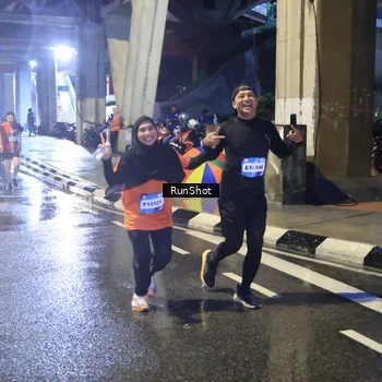 Runner Photo 7925415