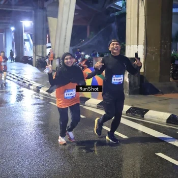 Runner Photo 7925417