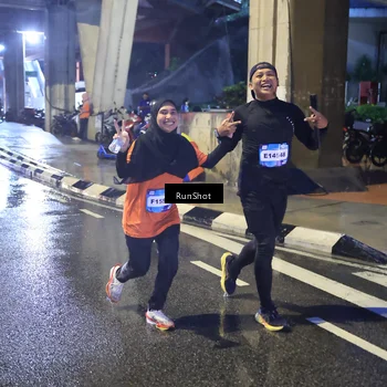 Runner Photo 7925423