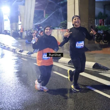 Runner Photo 7925424