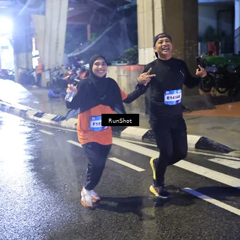 Runner Photo 7925425