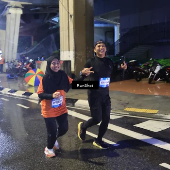 Runner Photo 7925435