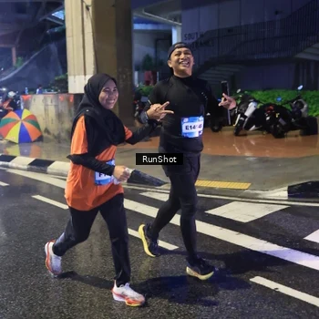 Runner Photo 7925438