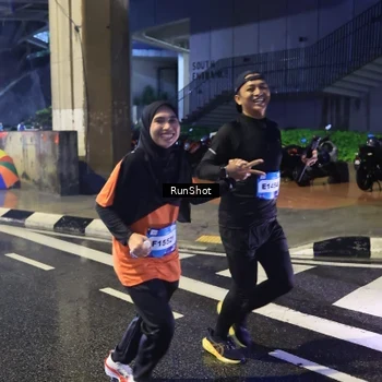 Runner Photo 7925444