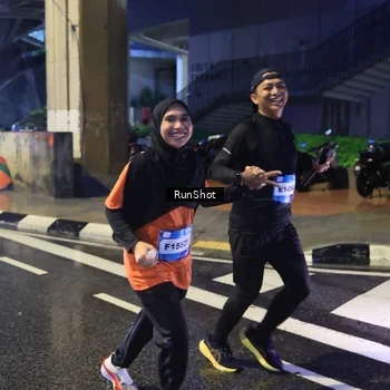Runner Photo 7925445