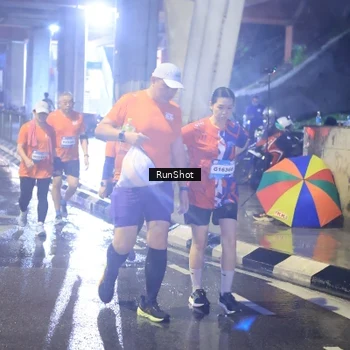 Runner Photo 7925450