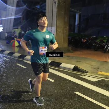 Runner Photo 7925452