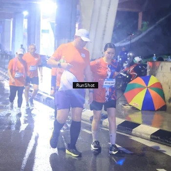 Runner Photo 7925454