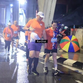 Runner Photo 7925459
