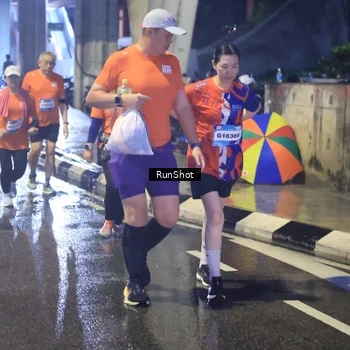 Runner Photo 7925461