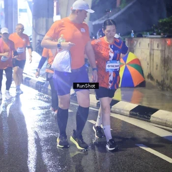 Runner Photo 7925466